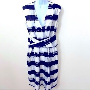 Liquorish, Sleeveless V-Neck Sheath Dress